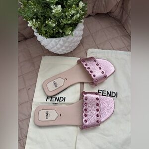 ❤️Cute Fendi Metallic Pink Studded Leather Slides🩷